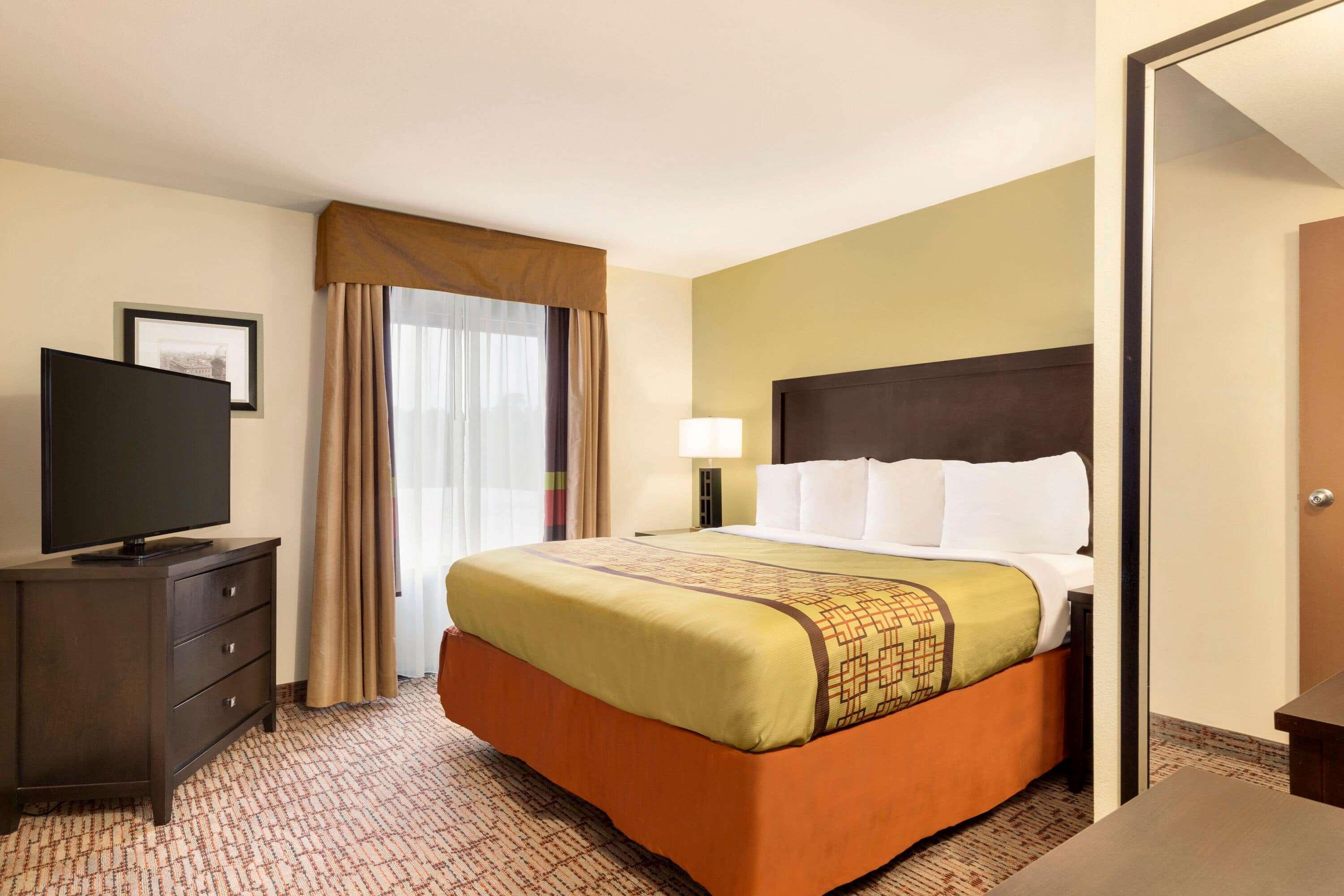 Baymont By Wyndham Augusta West Hotel Екстериор снимка