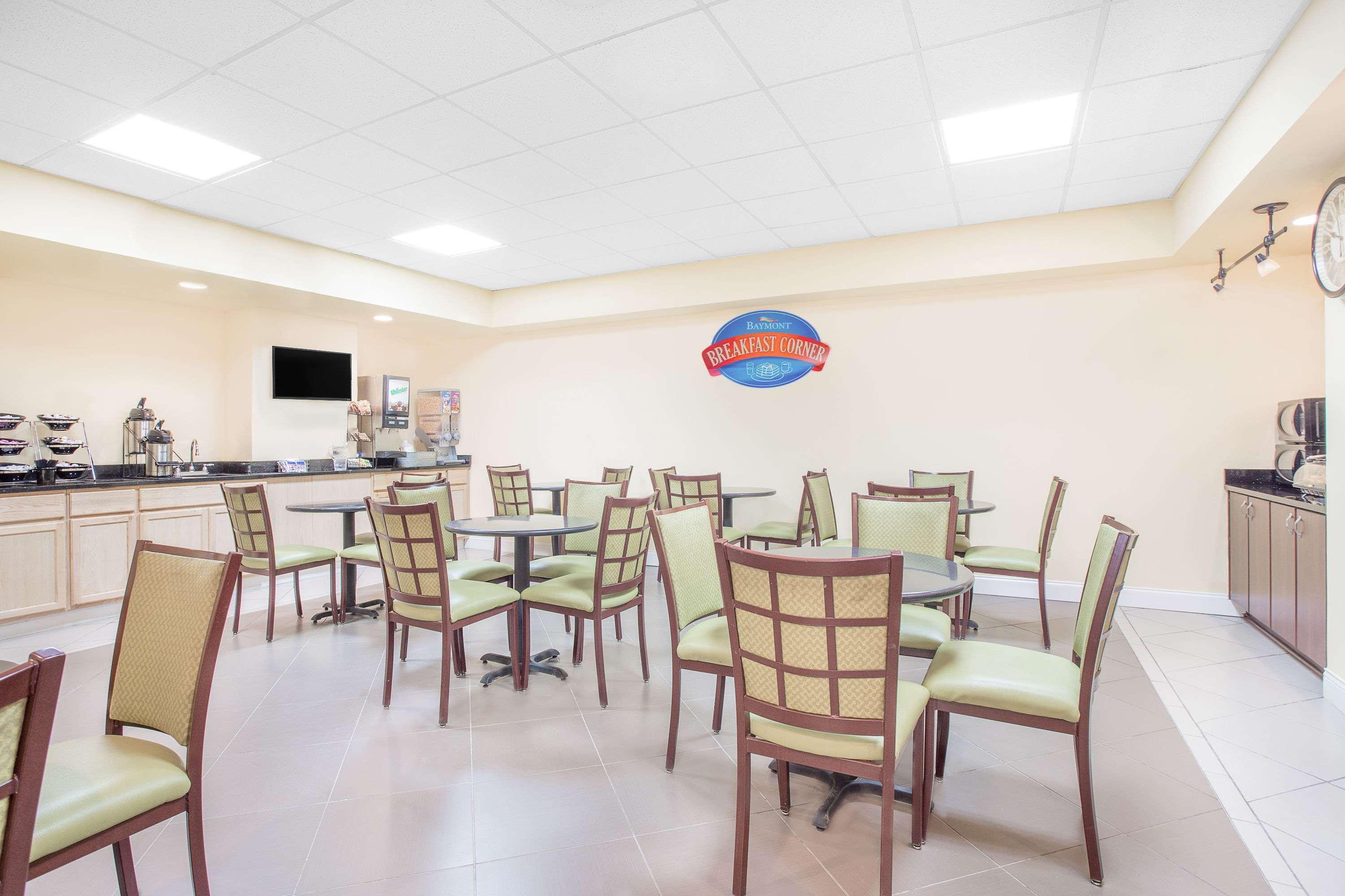 Baymont By Wyndham Augusta West Hotel Екстериор снимка