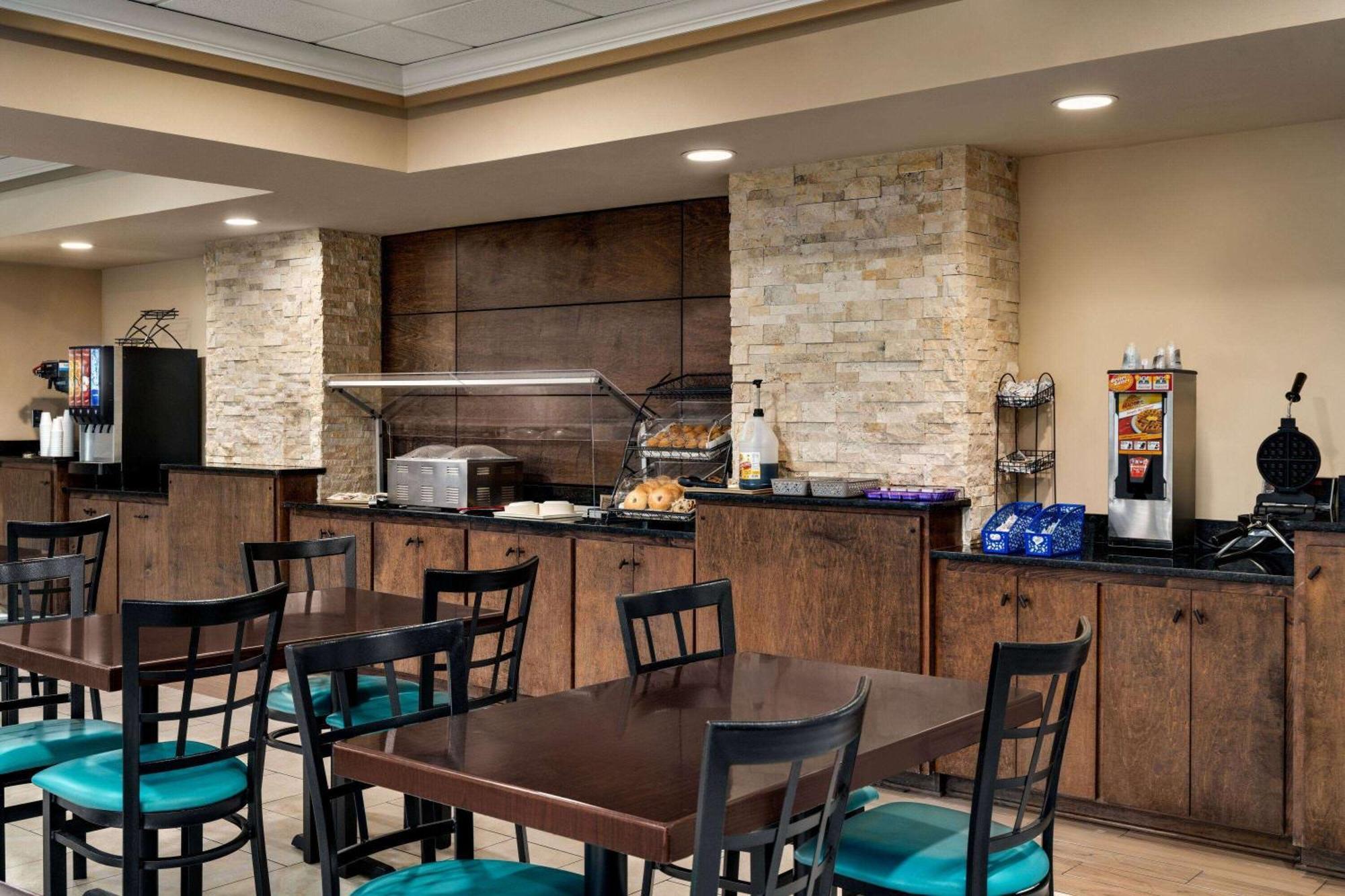 Baymont By Wyndham Augusta West Hotel Екстериор снимка