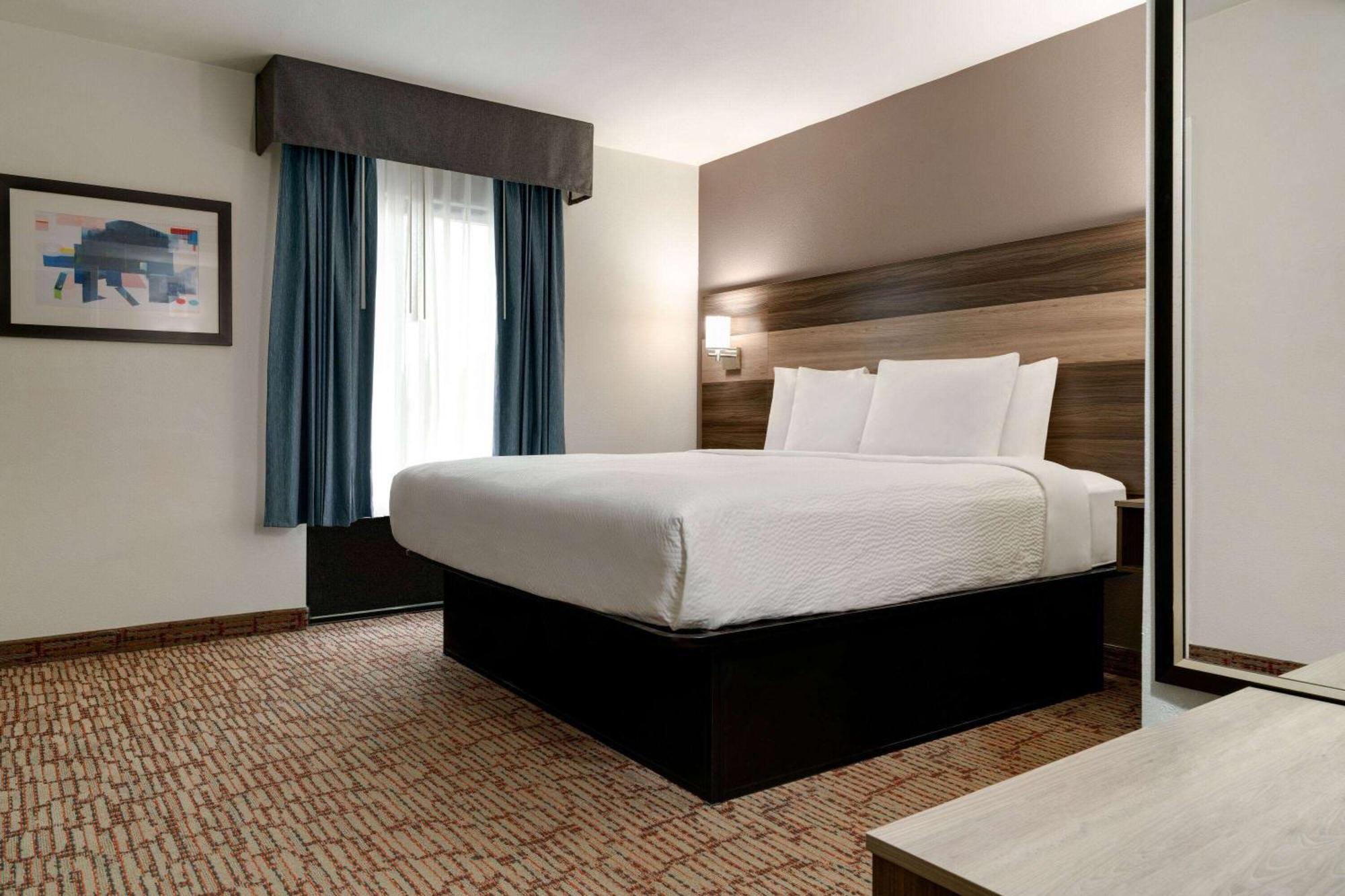 Baymont By Wyndham Augusta West Hotel Екстериор снимка