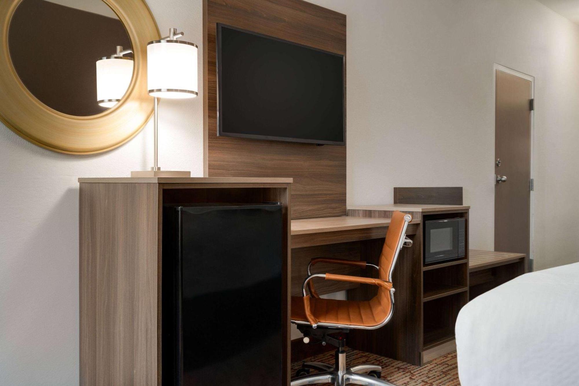 Baymont By Wyndham Augusta West Hotel Екстериор снимка